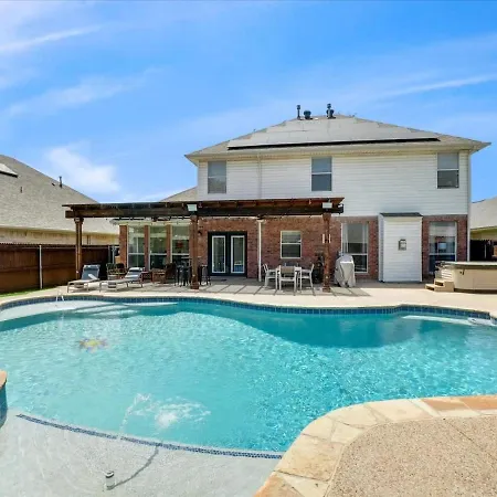 The Best Of Dfw - Pool Hot Tub Cinema Room